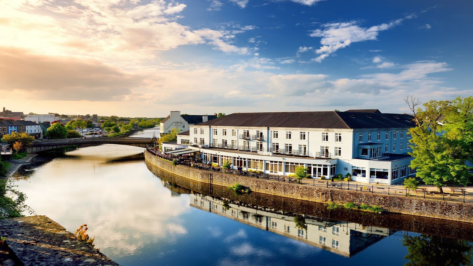 Kilkenny (1600 × 900px)